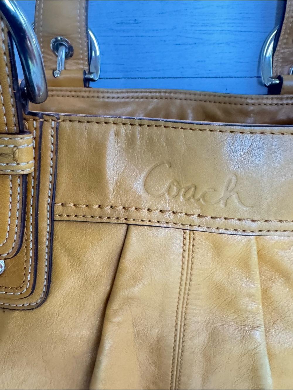 Coach Soho Pleated Mustard Leather Shoulder Bag & Wallet Set F15045 - Picture 3 of 16